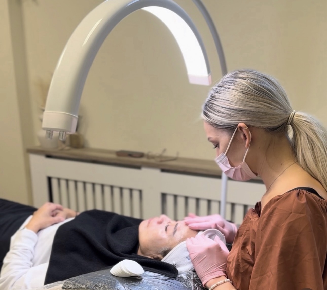 Behandling hos Beauty Bliss Sweden